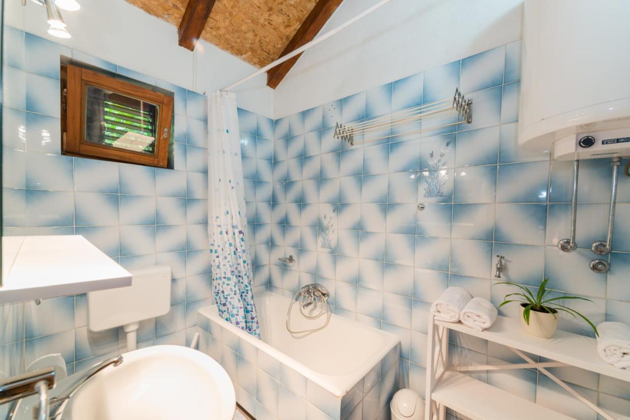 Apartmani Bugenvilija Brbinj Ngoại thất bức ảnh