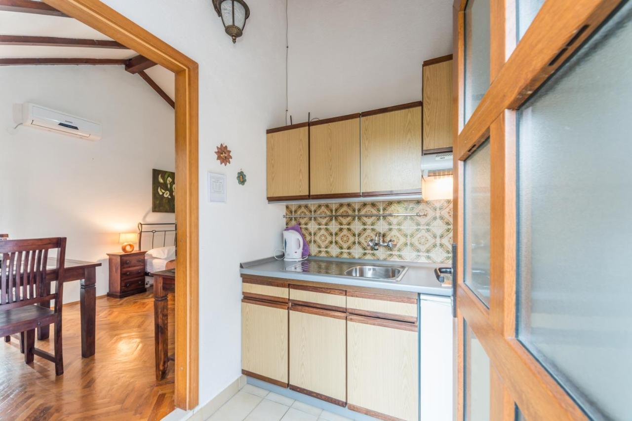 Apartmani Bugenvilija Brbinj Ngoại thất bức ảnh